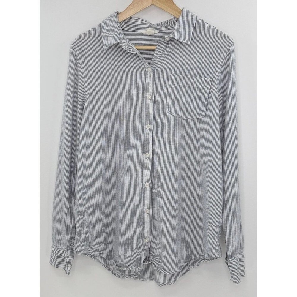 Caslon White and Blue Pinstripe Button-Down Shirt